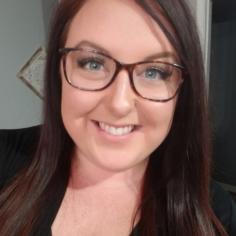 Meet your Posher, Leslie!